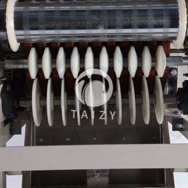 Almond peeling machine roller